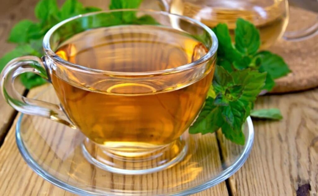 Mint tea is beneficial for digestion. This infusion has analgesic and antiparasitic properties and is also a product with aphrodisiac effects.